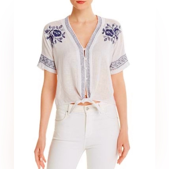 RAILS “Thea Embroidered Tie-Front Top” White w/ Blue Floral Embroidery *NWOT!🎁* - Picture 5 of 6
